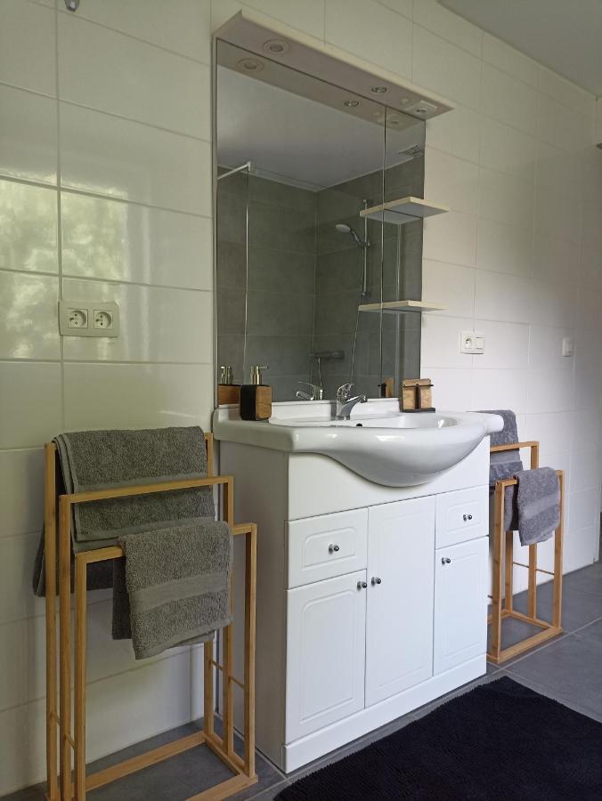 Loft Paisible Sur Les Hauteurs Du Centre Ville Spa Dış mekan fotoğraf